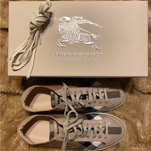 New authentic Burberry sneakers